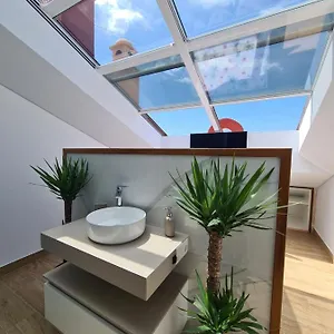 https://agradable-adosado-en-nerja.1costadelsol.com