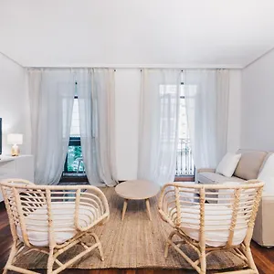 https://udaberri-apartment-by-people-rentals.sansebastianhotels.net